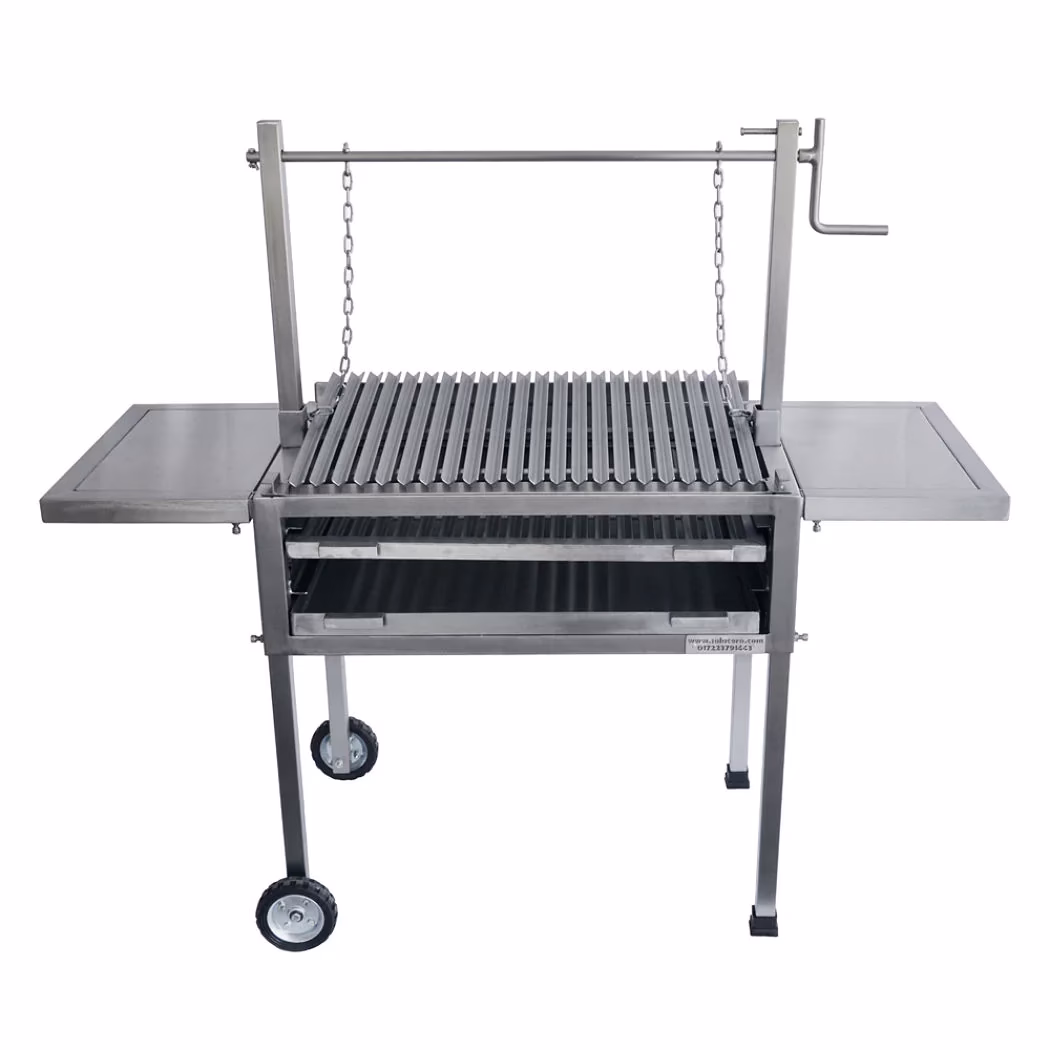 ¿Cuántas espadas tiene un asador Inox?