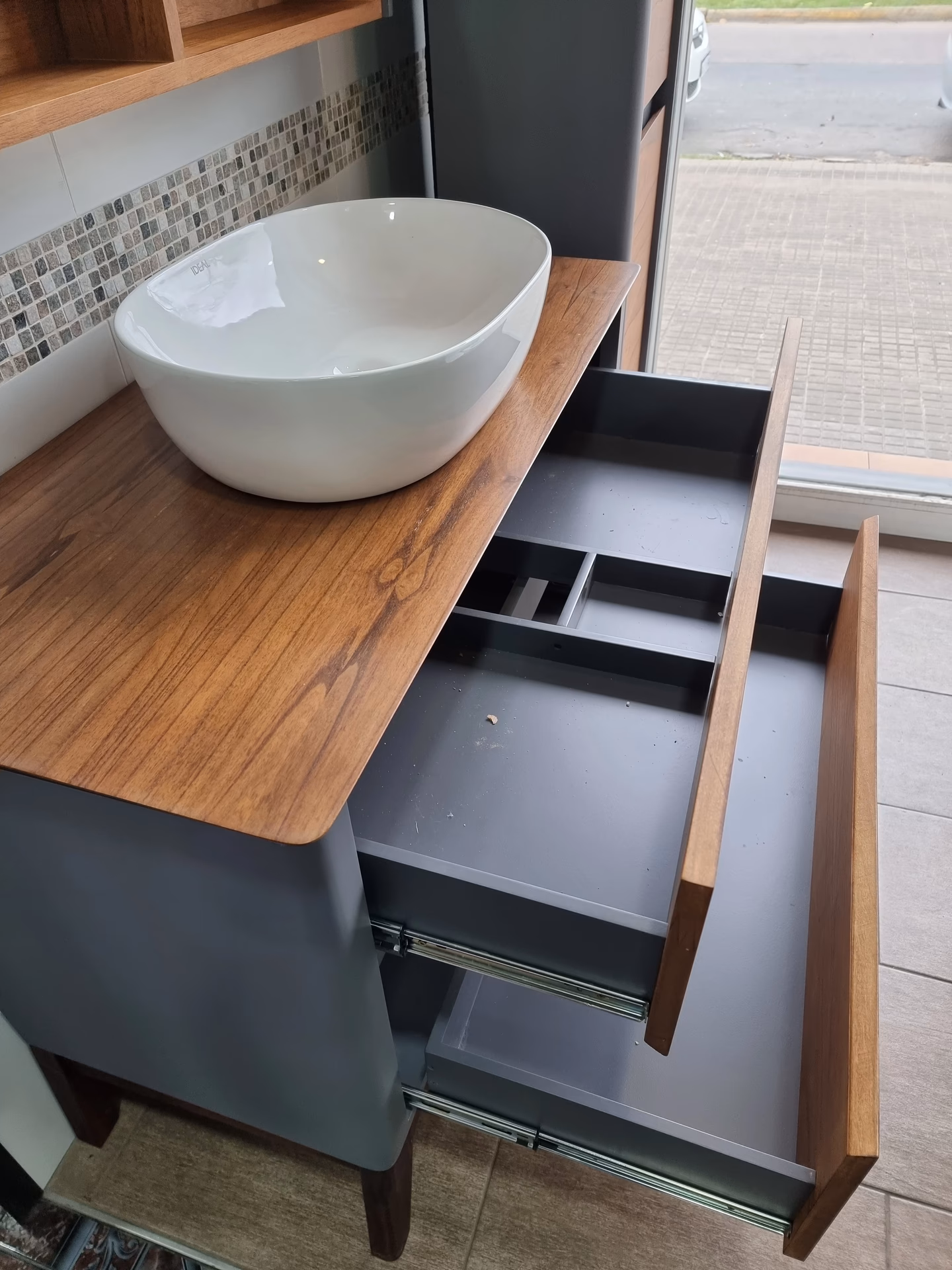 ¿Qué pasó con el hierro en el baño?