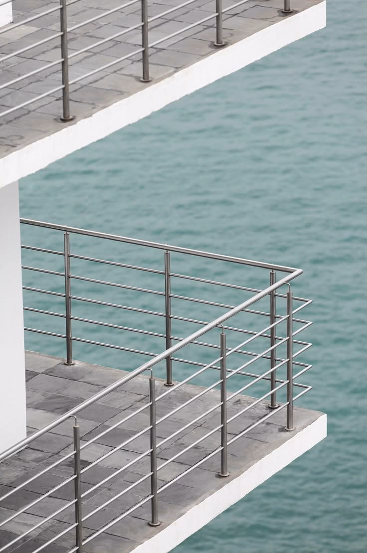 ¿Por qué son los barandales de inoxidable fáciles de limpiar?