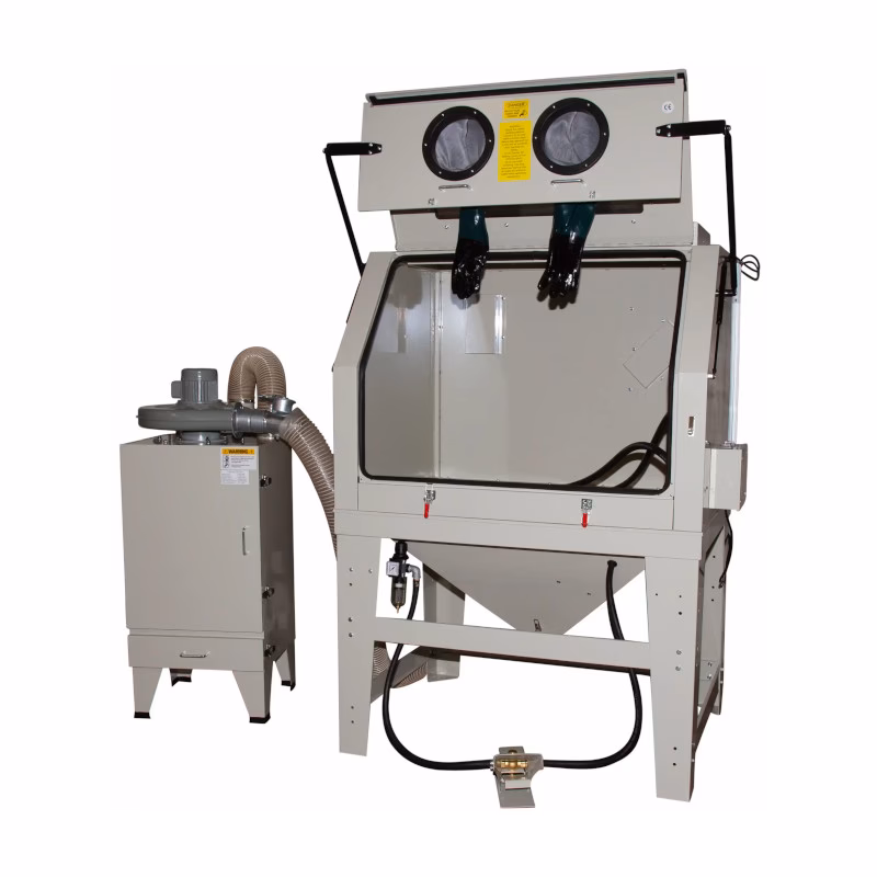 ¿Cuál es la capacidad de la cabina chorreadora de arena?