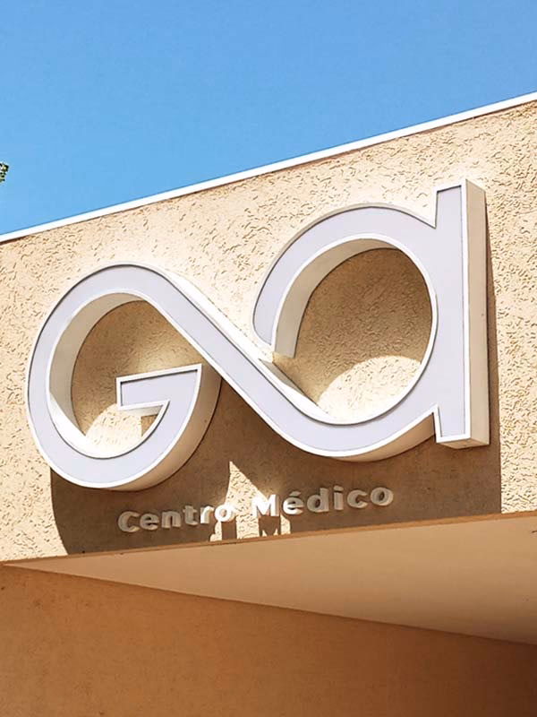 ¿Quién fabrica el acero inoxidable en Aguascalientes?