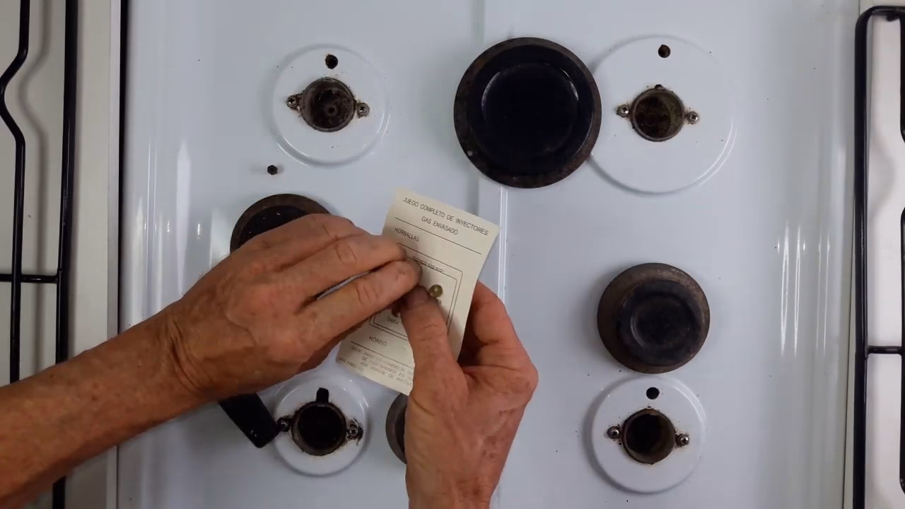 ¿Cuáles son las consecuencias de la reparación de un electrodoméstico no autorizado por Whirlpool?