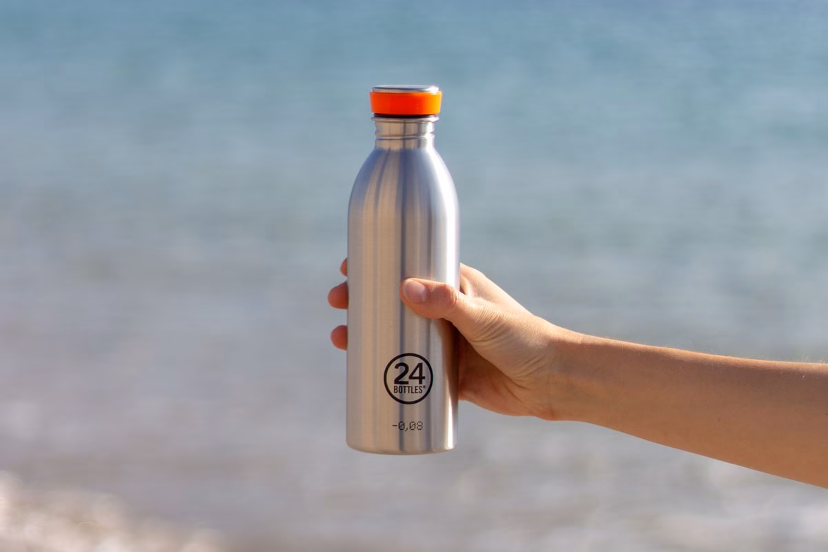 ¿Cómo eliminar los malos olores de un termo de acero inoxidable?