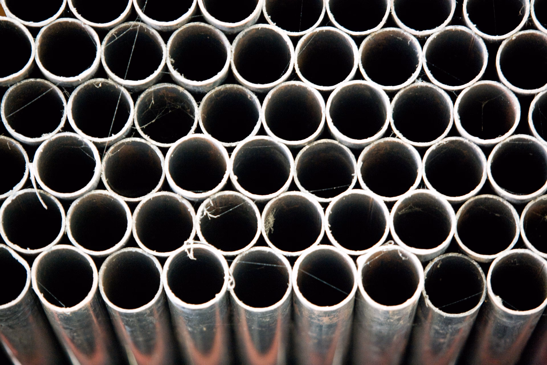 ¿Cuál es el diámetro de la tubería de acero inoxidable?