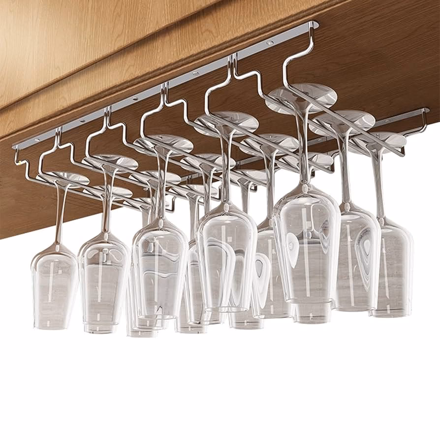 ¿Qué material utilizan los cuelga copas?