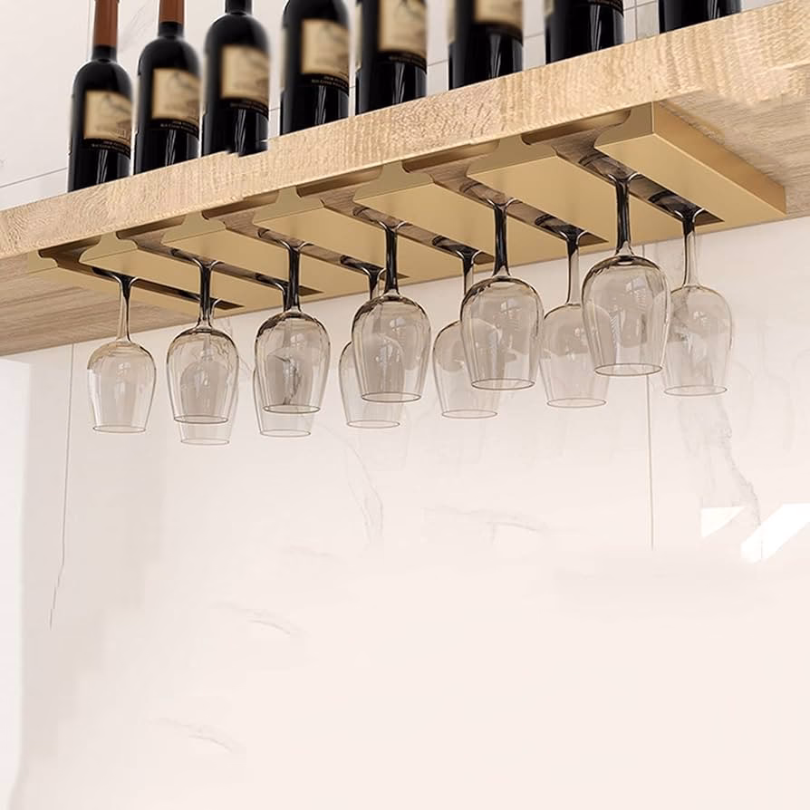 ¿Qué material utilizan los cuelga copas?