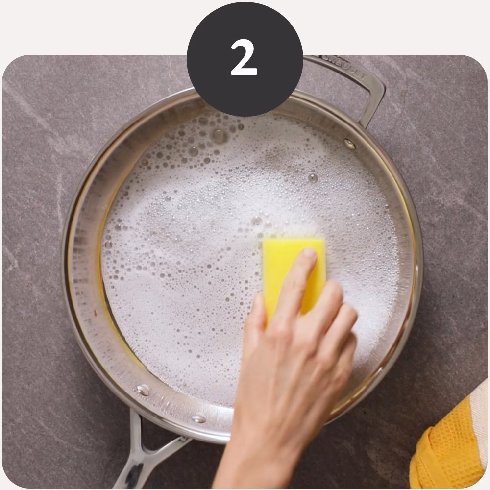 ¿Cómo lavar la sartén inoxidable?