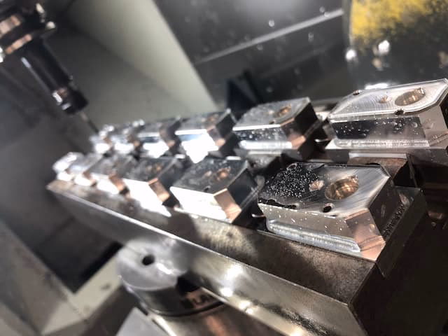 ¿Dónde se realiza el mecanizado de piezas en acero inoxidable?