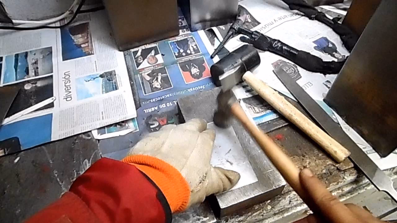 ¿Cuáles son las propiedades de un material enderezado?