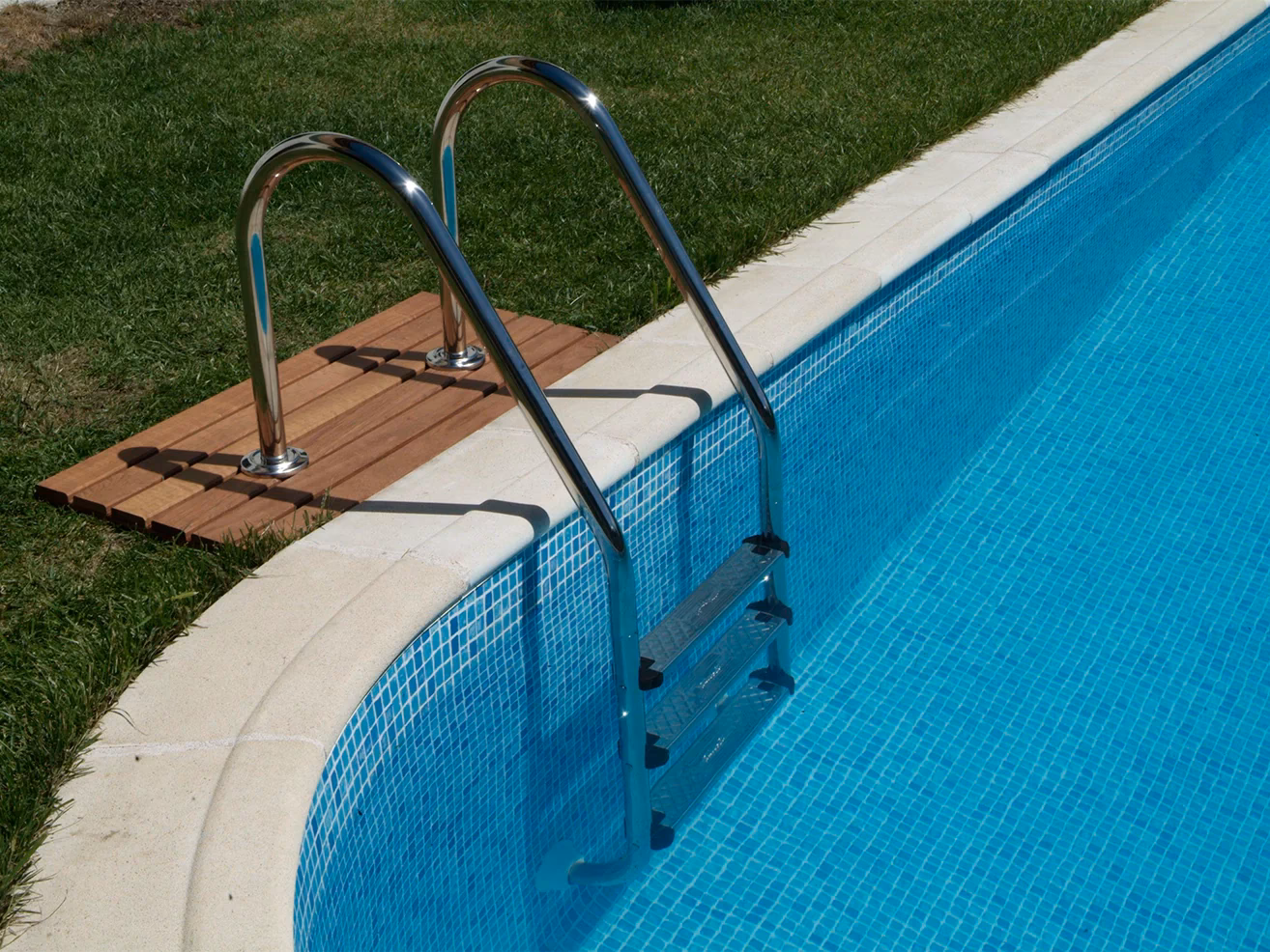 ¿Qué es una escalera de acero inoxidable?