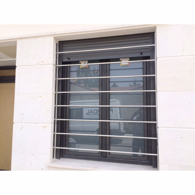 ¿Cómo se fabrican las rejas de acero?