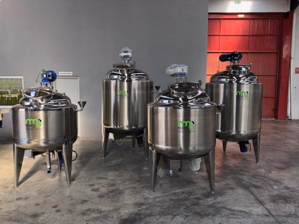 ¿Cuáles son los modelos de reactor de fábrica?