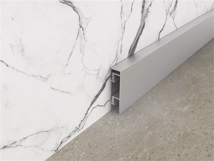 ¿Cuáles son los diferentes tipos de zócalos aluminio?