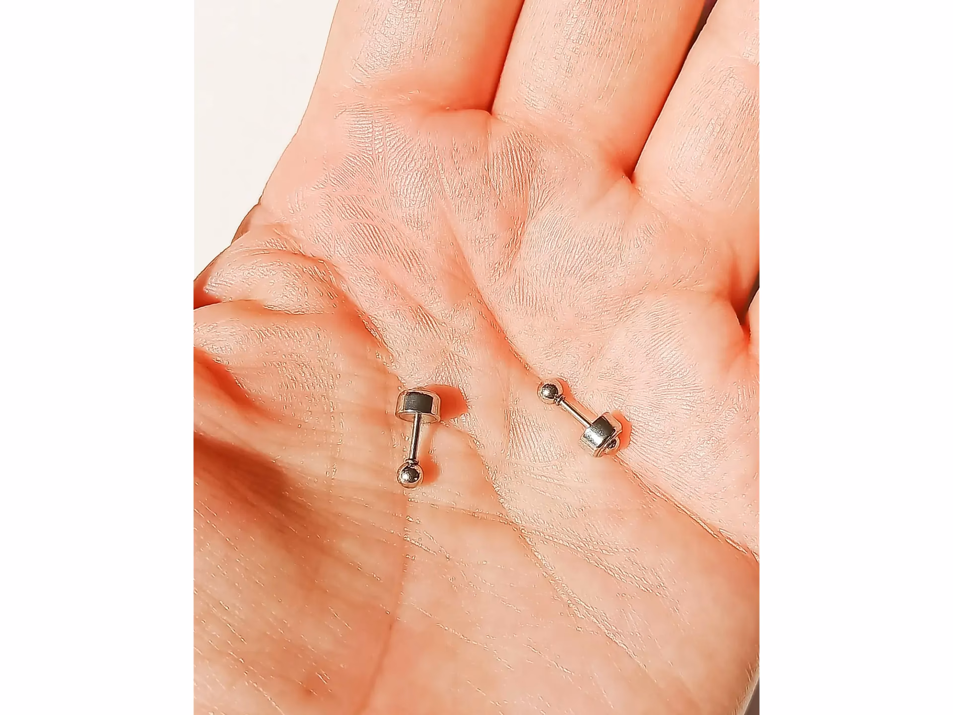 ¿Cómo se hace la perforación de un piercing?