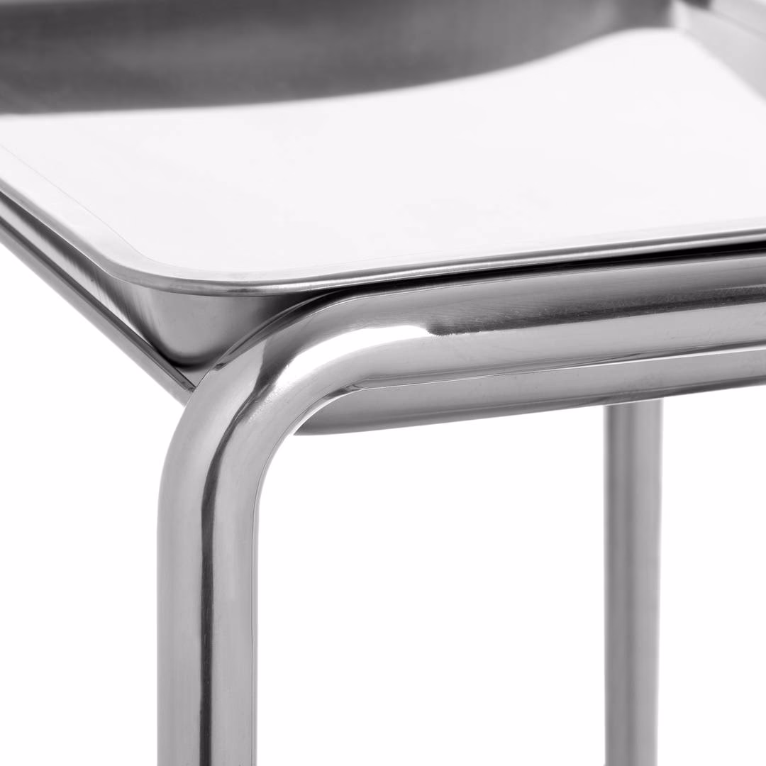 ¿Cuáles son los accesorios de una mesa quirúrgica?