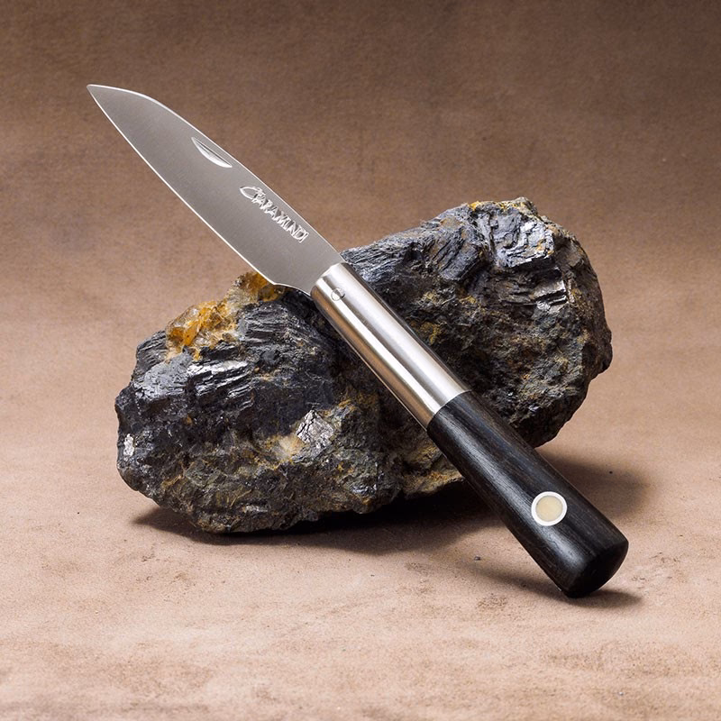 ¿Cómo se elaboran las navajas y cuchillos de Taramundi?