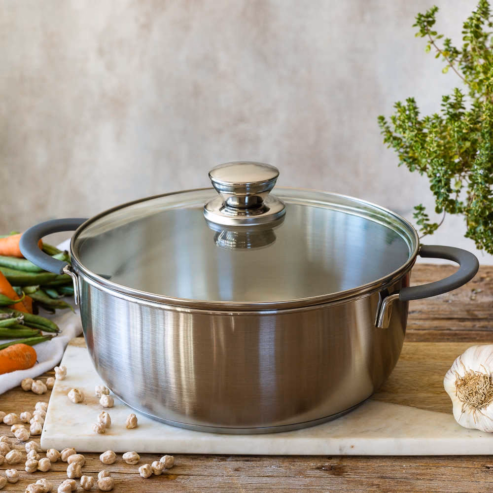 ¿Cuáles son los diferentes tipos de sets de ollas en acero inoxidable y aluminio anodizado?