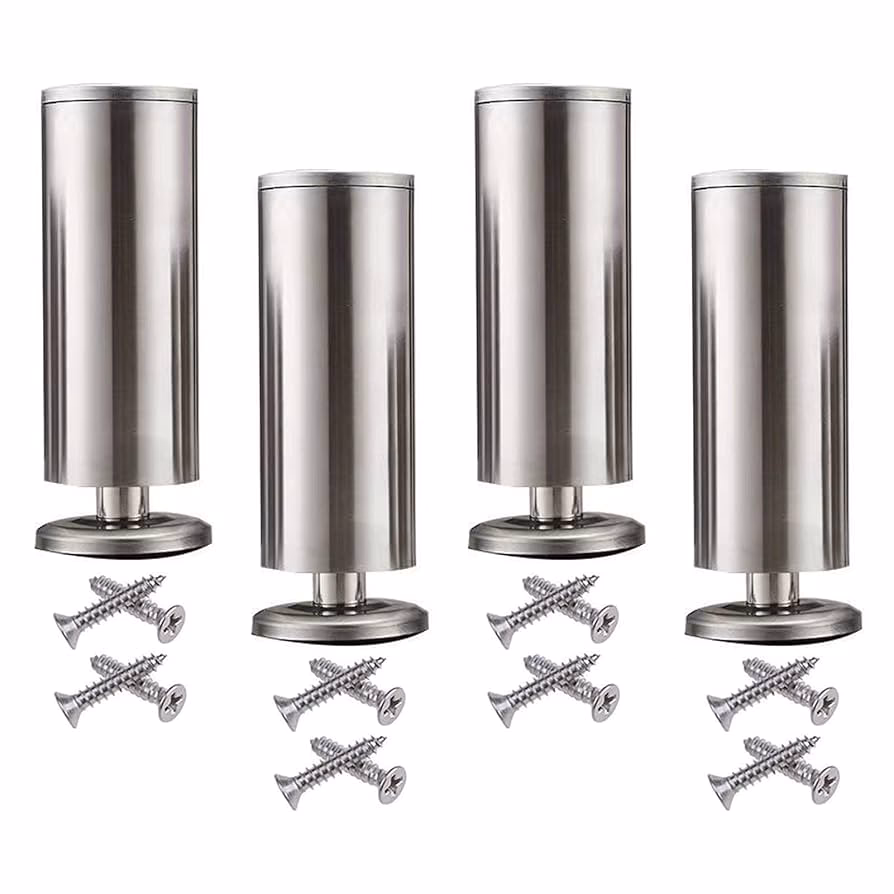 ¿Cuáles son las dimensiones de las patas en acero satinado?