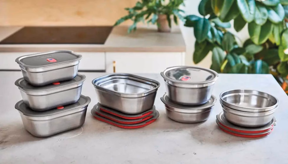 ¿Qué pasa si pongo acero inoxidable en el microondas?