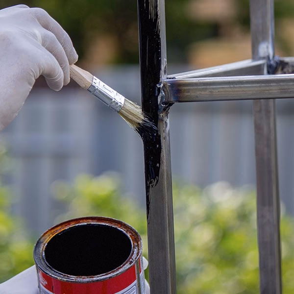 ¿Qué esmalte se usa para pintar acero inoxidable?