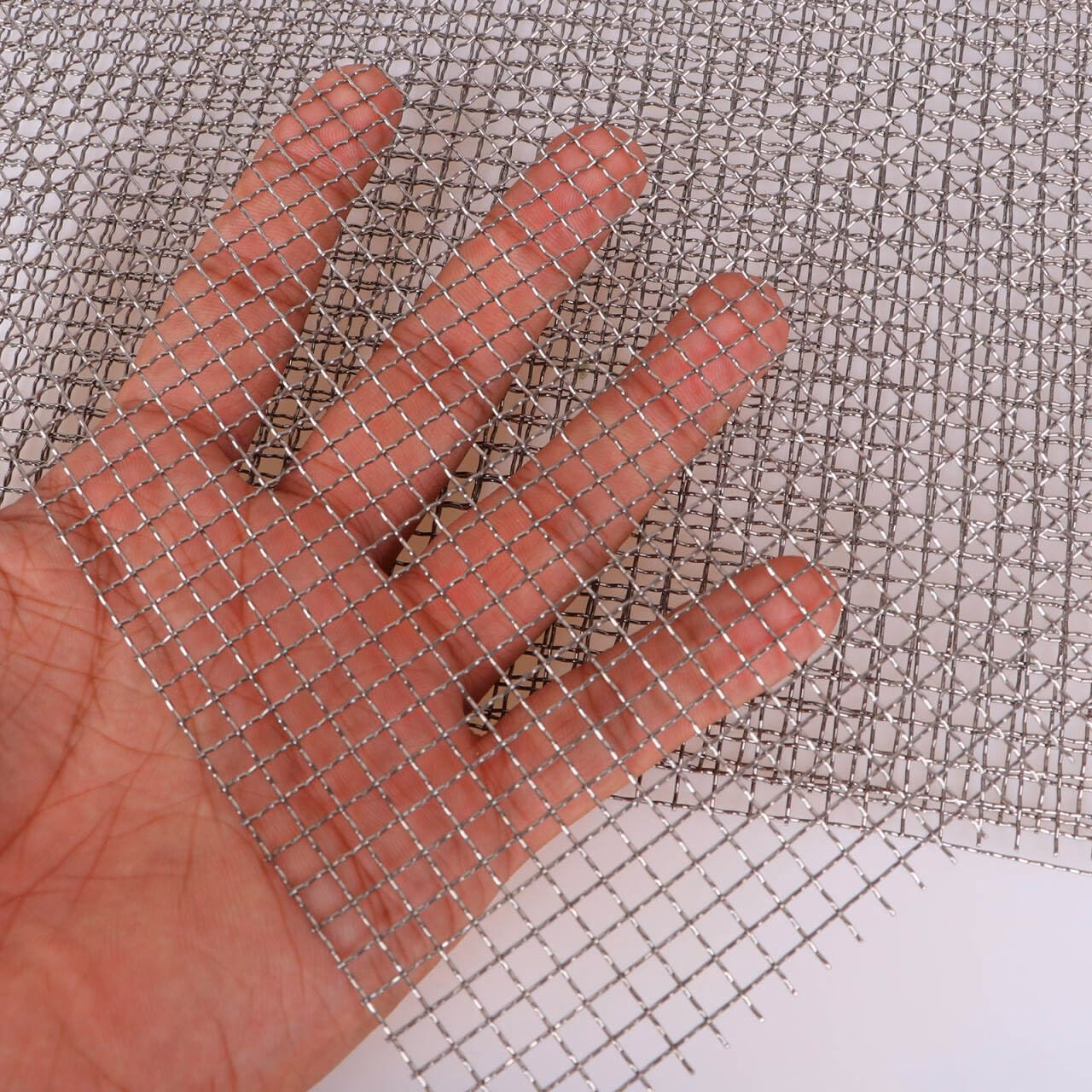 ¿Qué es mejor parrilla de acero inoxidable o de alambres?