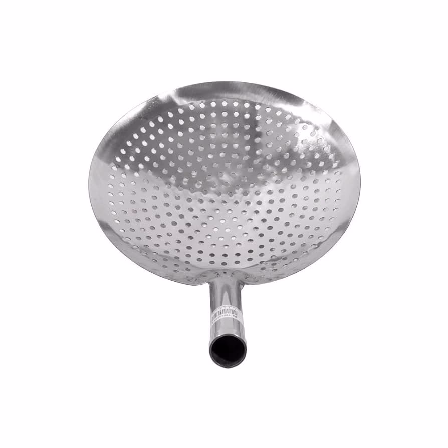 ¿Cuántos litros de skimmer tiene una piscina?