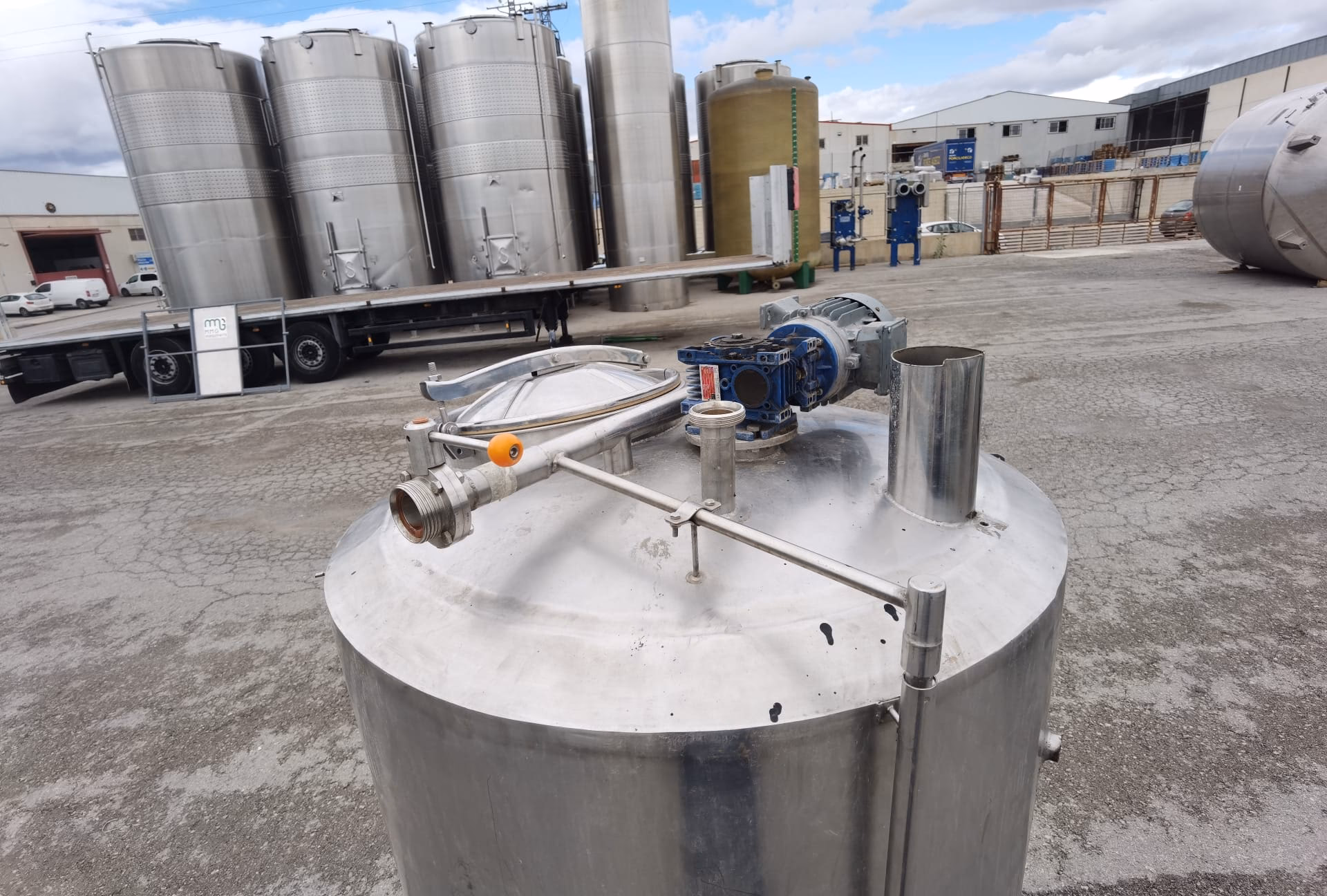 ¿Cómo destapa el tanque de la cañeria?