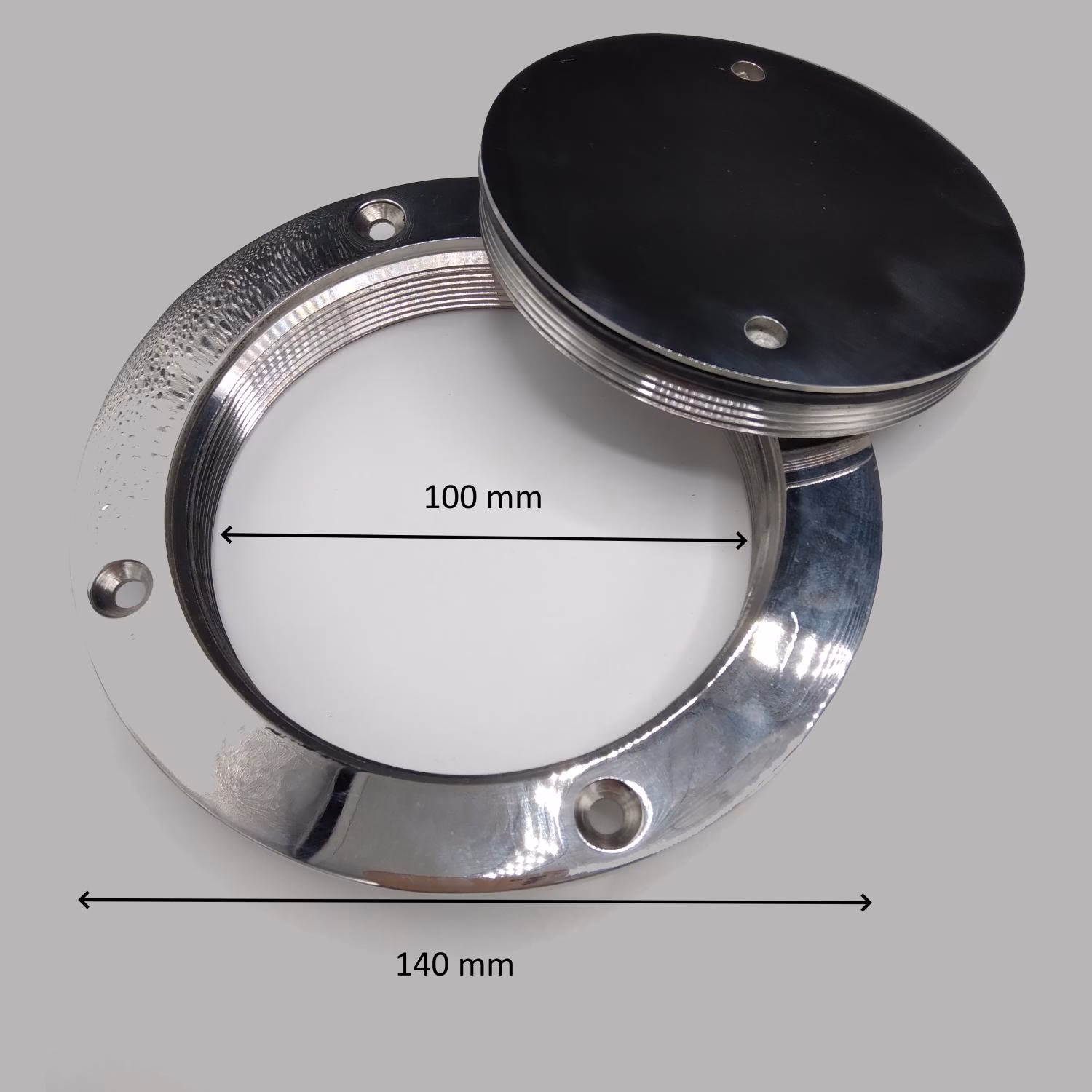 ¿Cuánto tarda en llegar la rosca de acero inoxidable?
