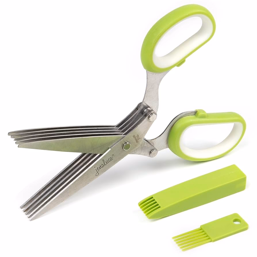 ¿Cómo limpiar una tijera con aceite vegetal?